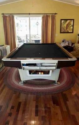 Brunswick 9ft Gold Crown Pool Table